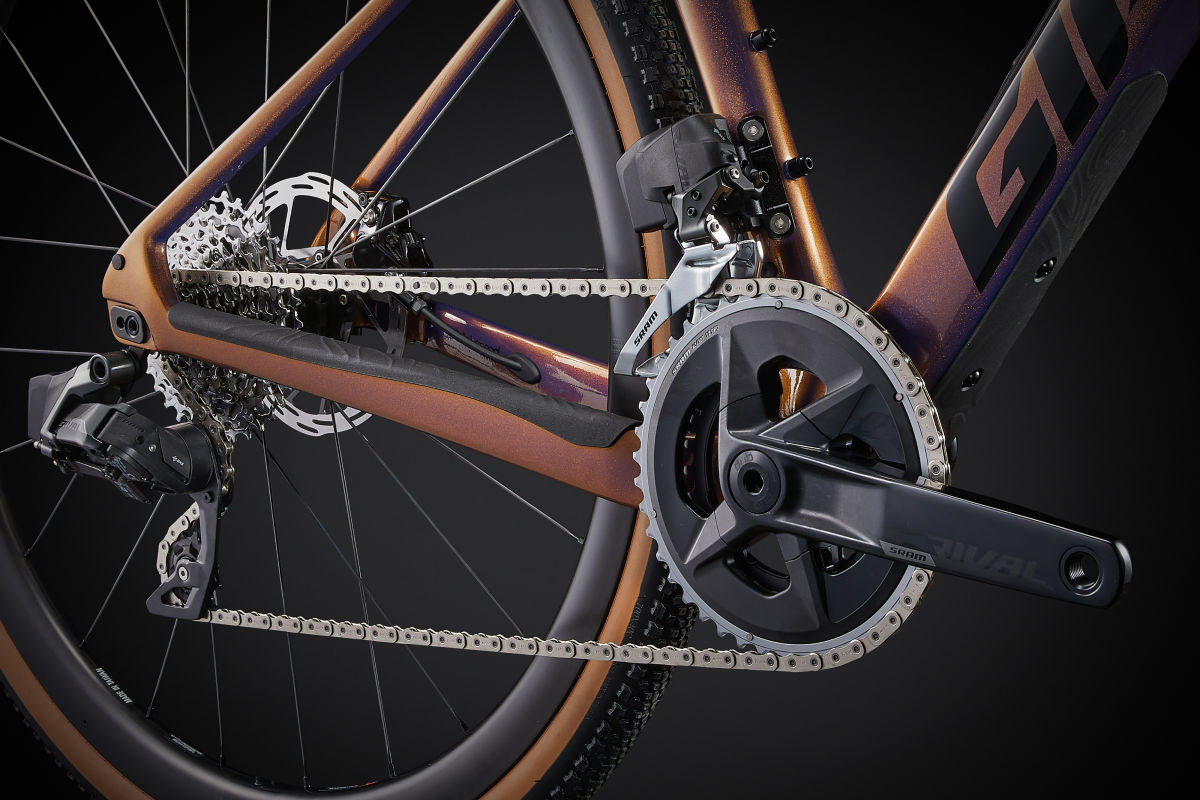 2025 Giant Revolt Advanced Pro 1